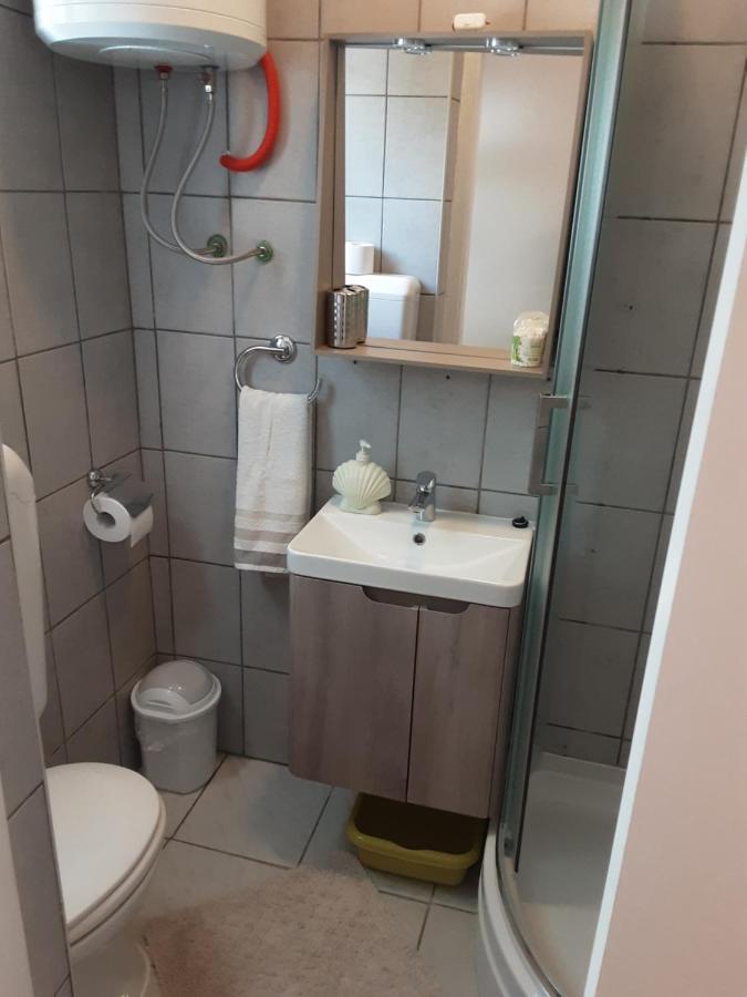 Apartment Vesna Milna  Exteriör bild