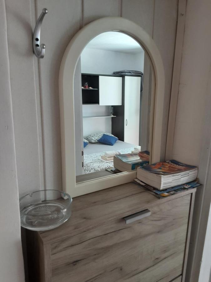 Apartment Vesna Milna  Exteriör bild