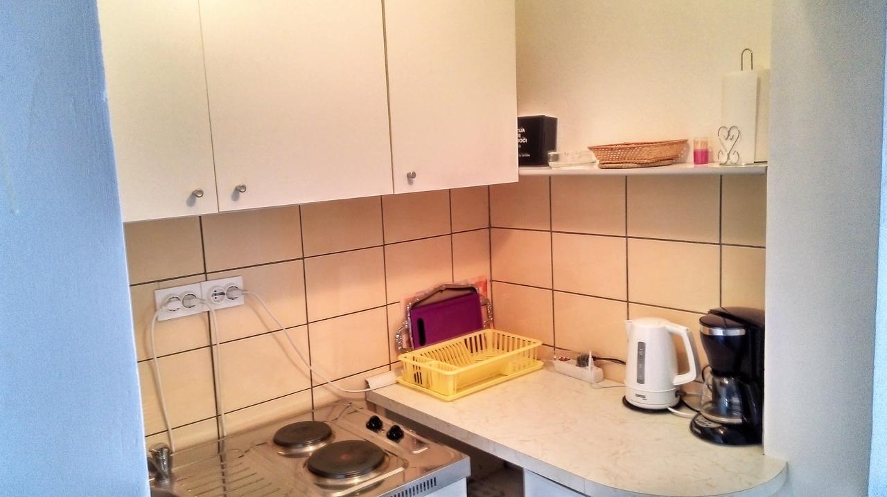Apartment Vesna Milna  Exteriör bild