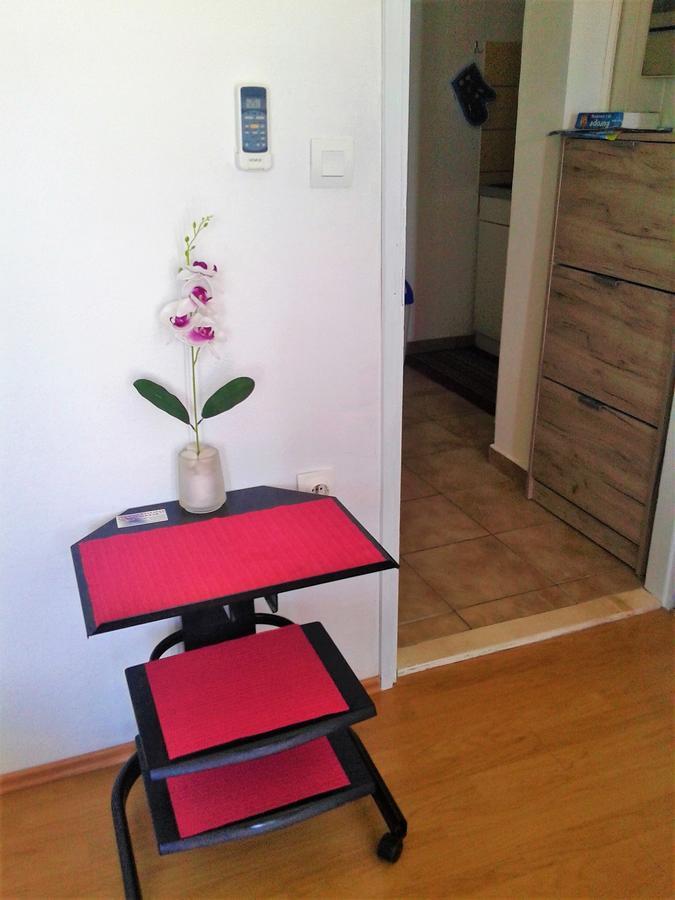 Apartment Vesna Milna  Exteriör bild